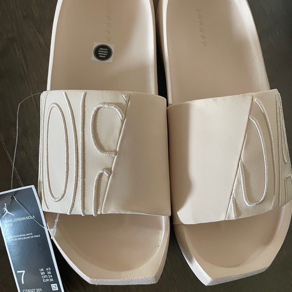 COPY - slipper - Picture 3 of 3